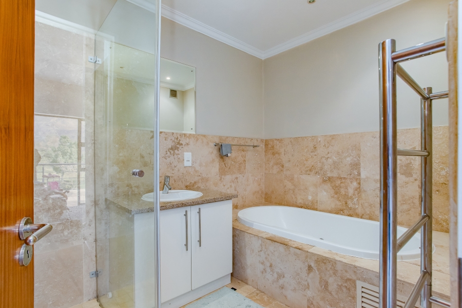 To Let 3 Bedroom Property for Rent in Pearl Valley at Val de Vie Western Cape